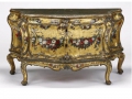 Mobilier polychrome