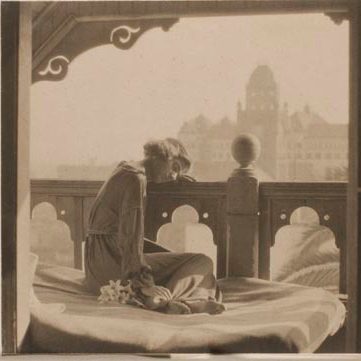 Betty Katz par E. Weston, 1920. Analysée de manière non-invasive par SFX. Photo CARAA ©